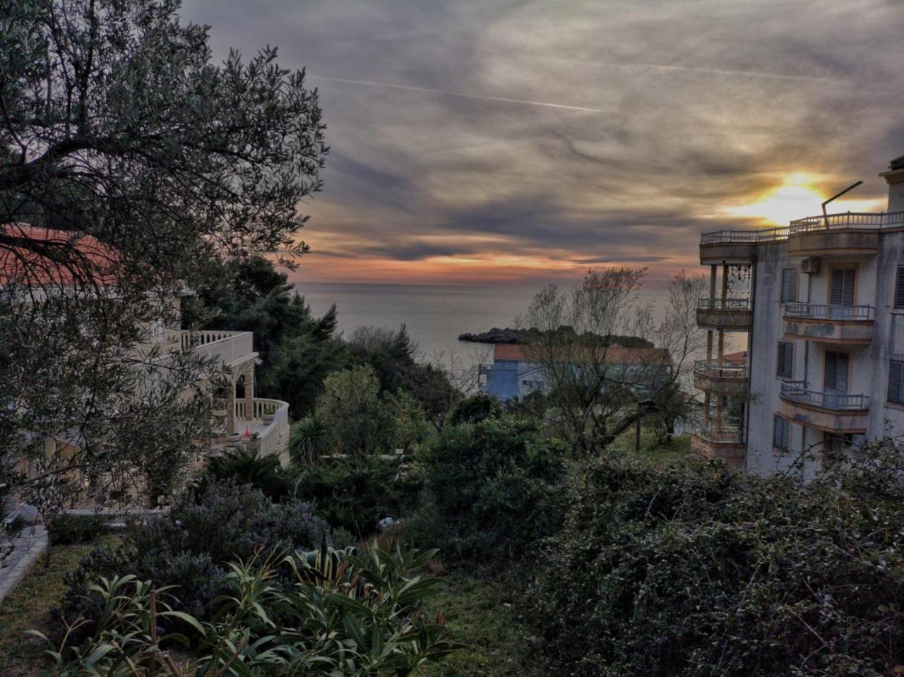 Pankov Apartment Sveti Stefan Exterior foto
